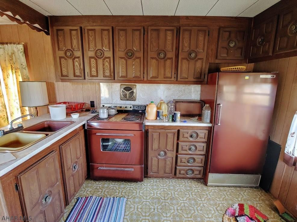 Unknown - Residential