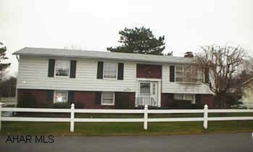 Nice neat, clean home with 6 mo. old kitchen and bath, family room with fireplace, den, deck and patio.  Beautiful.