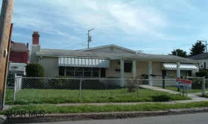 Spacious 1 sty., Handicapp accessible-Lg. additions-MUST BE SOLD , Bring all Offers! Cute 2 or 3 Bedroom Bungalow,Many additions to suite handicapp accessibility. Huge master bedroom, Lg rear double carport. Great location. Sold "As Is"