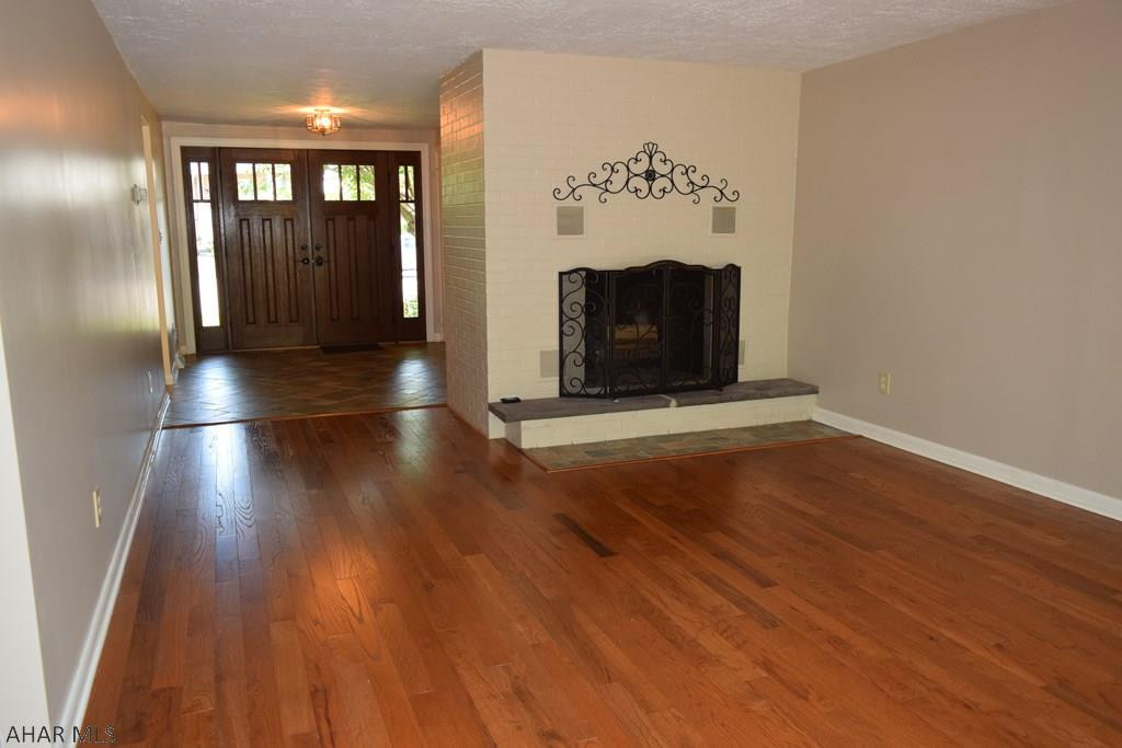 Holliday Heights - Residential