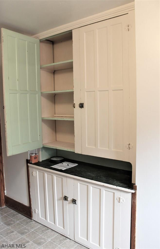 Unknown - Residential Lease