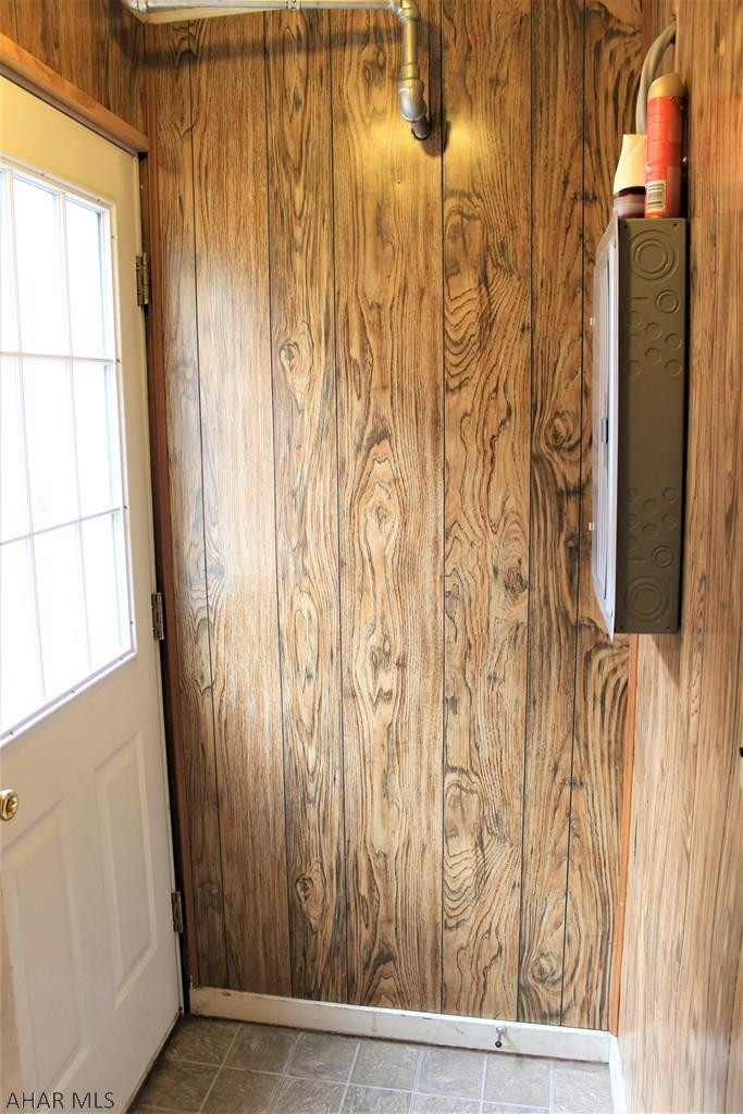 Unknown - Residential Lease