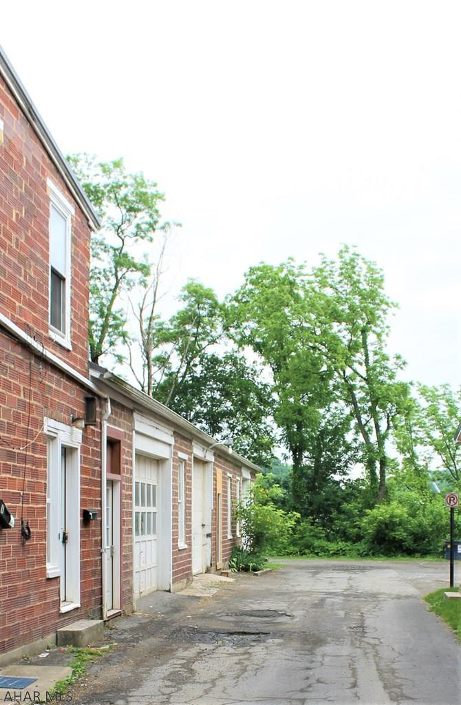 Unknown - Residential Lease