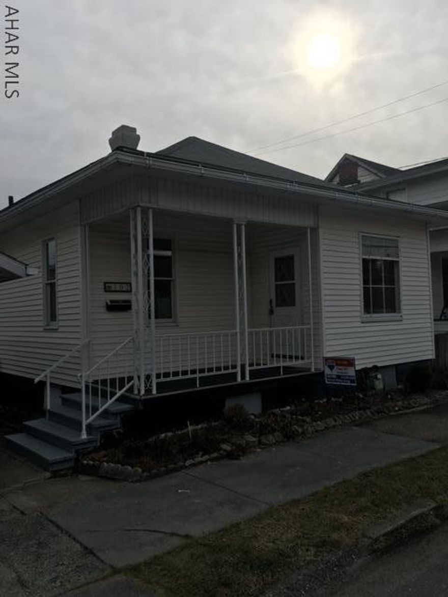 Cute as a button if you are looking to downsize this is the one.  New kitchen and bath, updated electric and furnace on a small flat fenced lot for easy maintenance and convenience.  A must see for the buyer who likes a smaller space and very little maintenance.