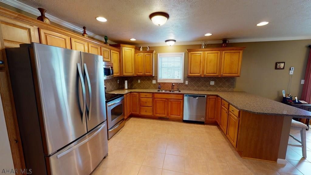 Rolling Hills - Residential