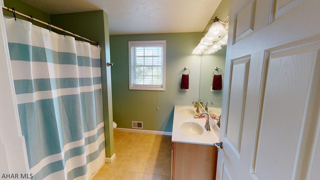 Rolling Hills - Residential