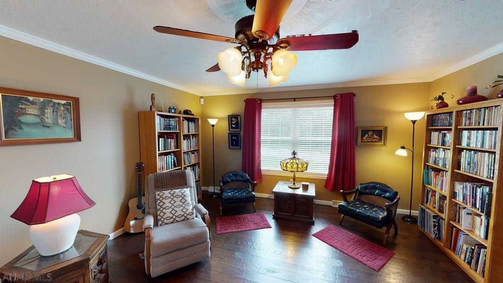 Rolling Hills - Residential