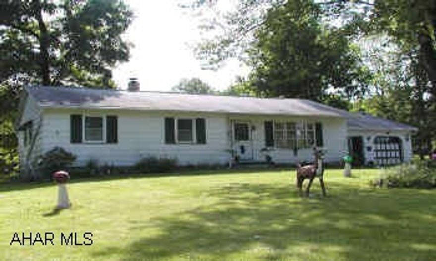 Nice ranch home with attached garage.  Route 453 toward Water Street.  2nd house past  Martins Garden Shop.  Range, refrigerator, dishwasher, washer, woodburner, lounge, pool table. Nice ranch home with attached garage.  Route 453 toward Water Street.  2nd house past  Martins Garden Shop.  Range, refrigerator, dishwasher, washer, woodburner, lounge, pool table.