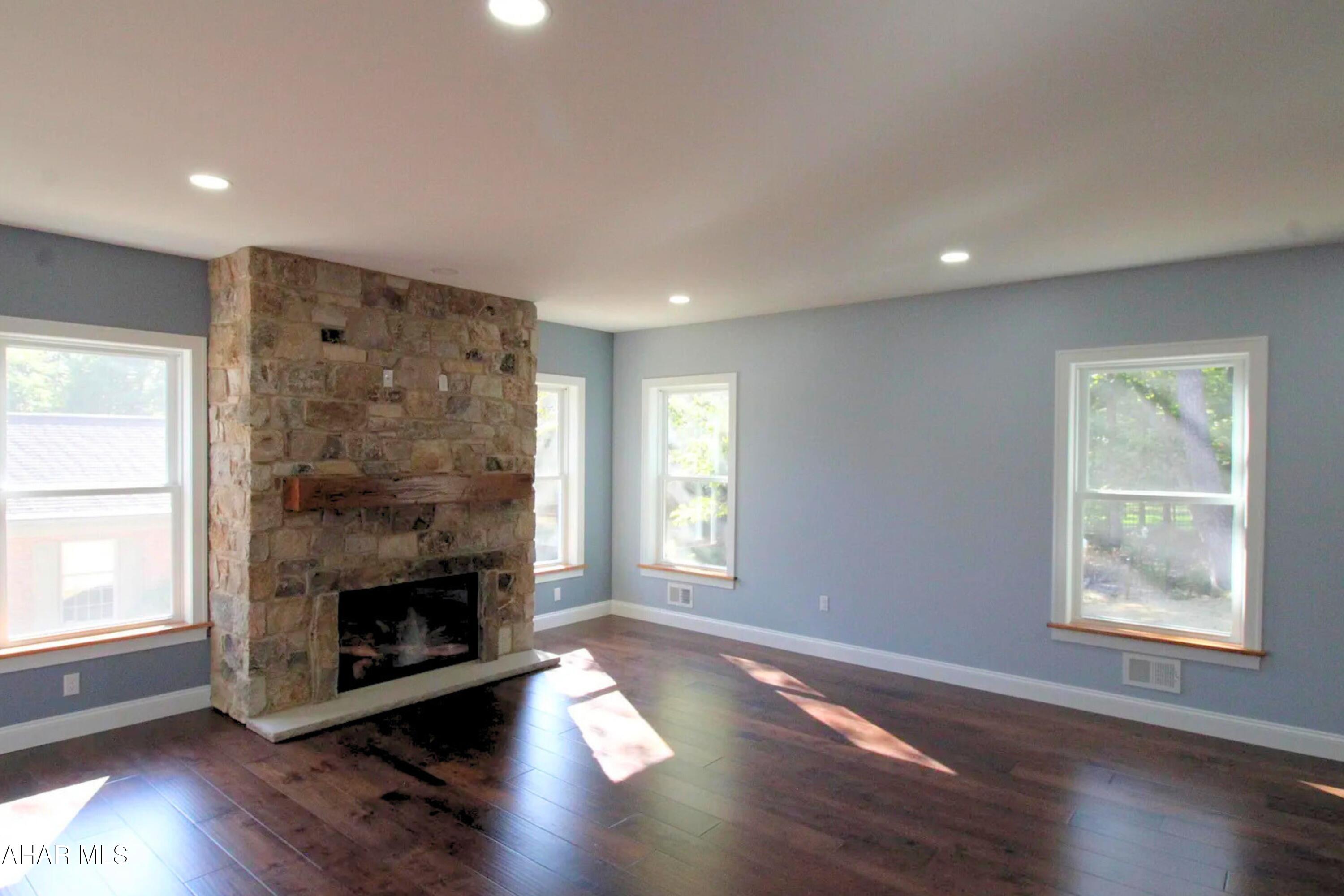 Stonehedge - Residential