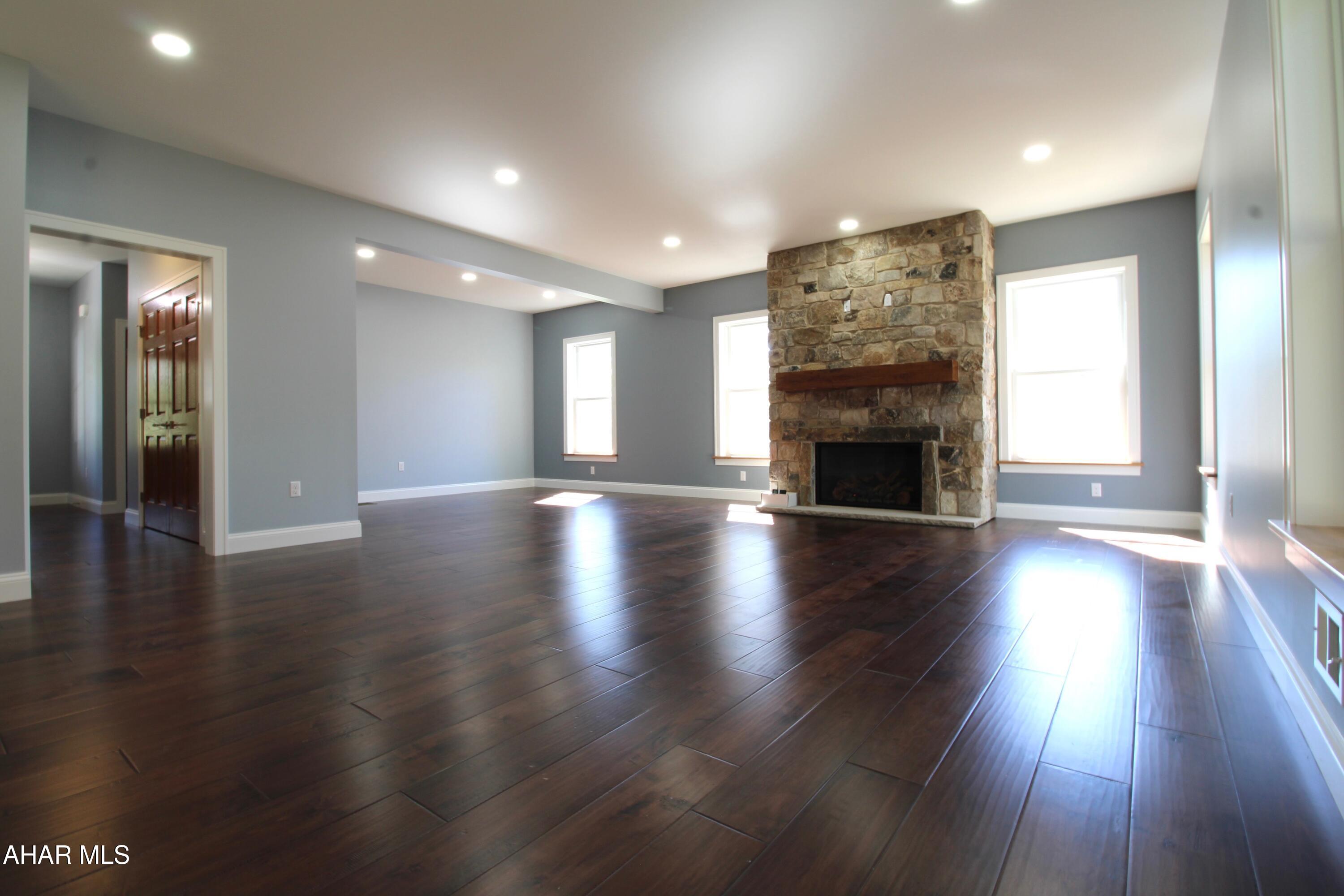 Stonehedge - Residential