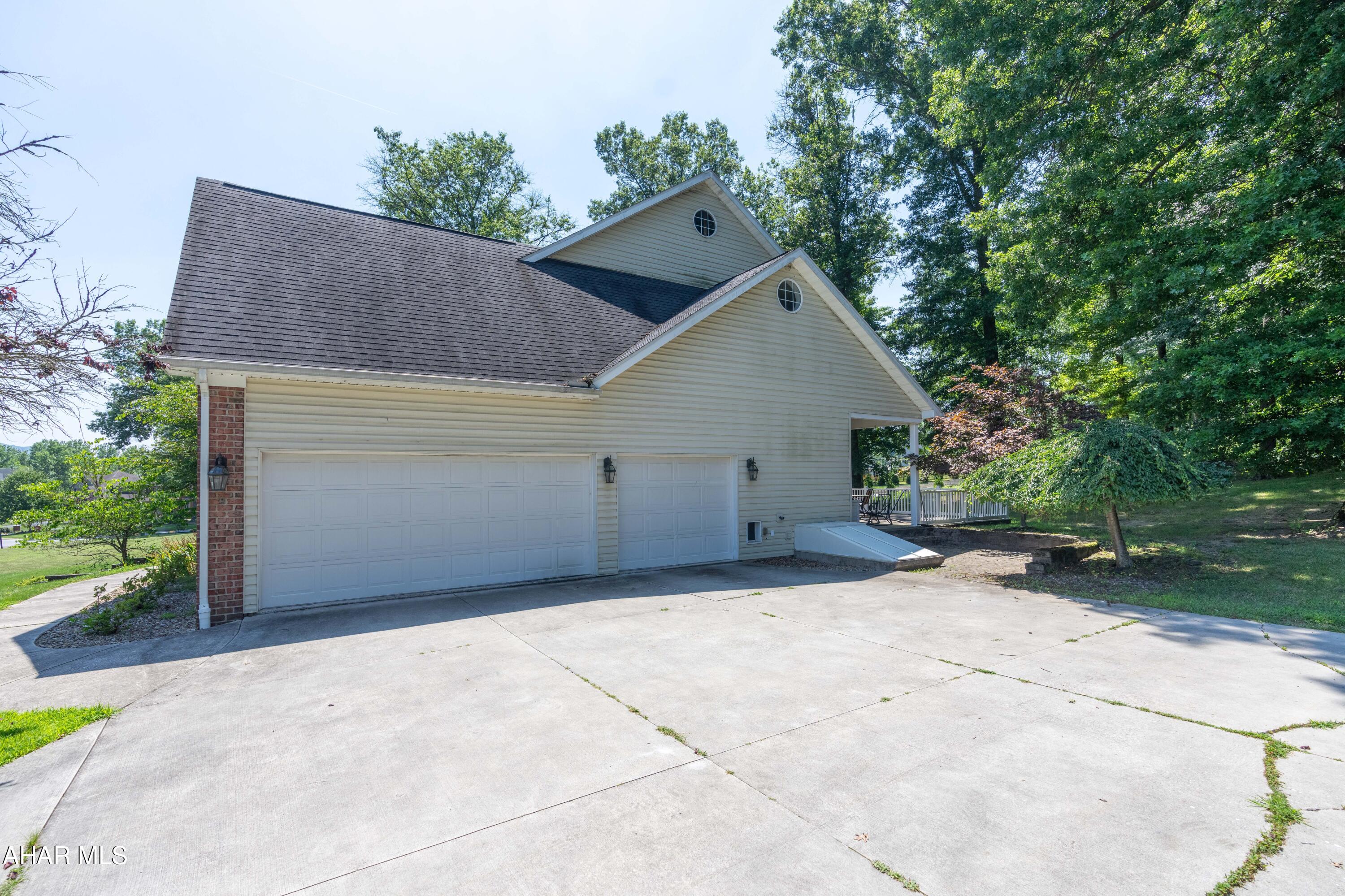 Fox Hollow - Residential