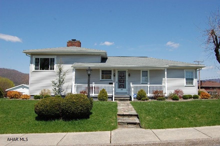 IMMACULATE MULTI-LEVEL HOME NESTLED ON A LARGE CORNER LOT.  BEAUTIFUL VIEWS WITH LOW TRAFFIC AREA ON A DEAD END ROAD.  ORIGINAL HARDWOOD FLOORS WITH MULTIPLE FIREPLACES ON DIFFERENT LEVELS ADD A COZY FEELING. LOVELY CURB APPEAL WITH WELL MAINTAINED YARD.  2 CAR GARAGE WITH PLENTY OF SPACE FOR WORK SHOP AND STORAGE WITH MULTIPLE ROOMS OFF GARAGE AREA.  FRESHLY PAINTED THROUGHOUT. THIS IS THE CLOSEST TO COUNTRY LIVING WHILE STILL BEING IN THE BOROUGH.  MUST SEE, WON'T LAST!!