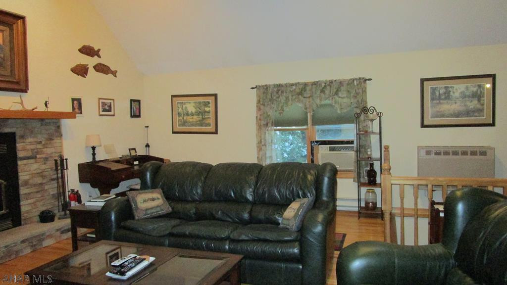 Glendale Yearound - Residential