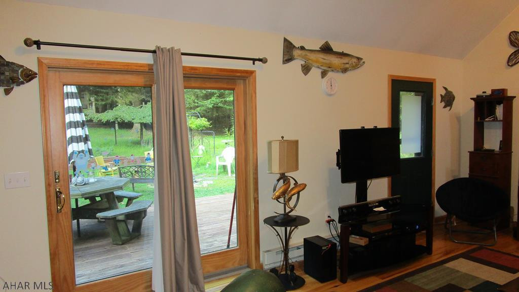 Glendale Yearound - Residential