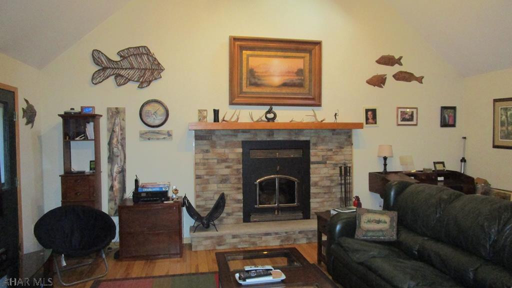 Glendale Yearound - Residential