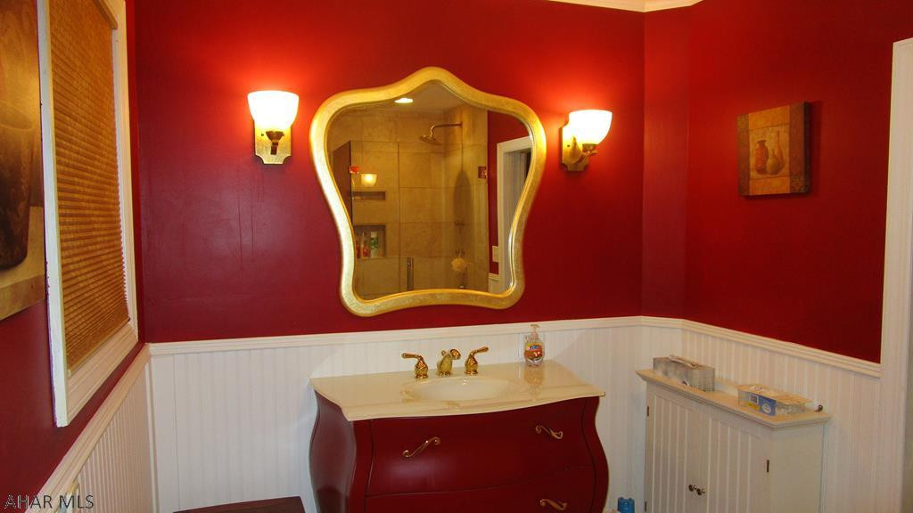 Glendale Yearound - Residential