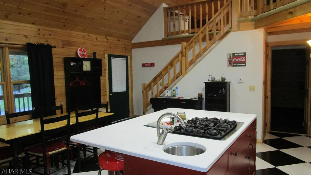 Glendale Yearound - Residential