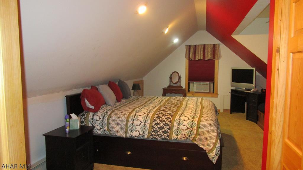 Glendale Yearound - Residential