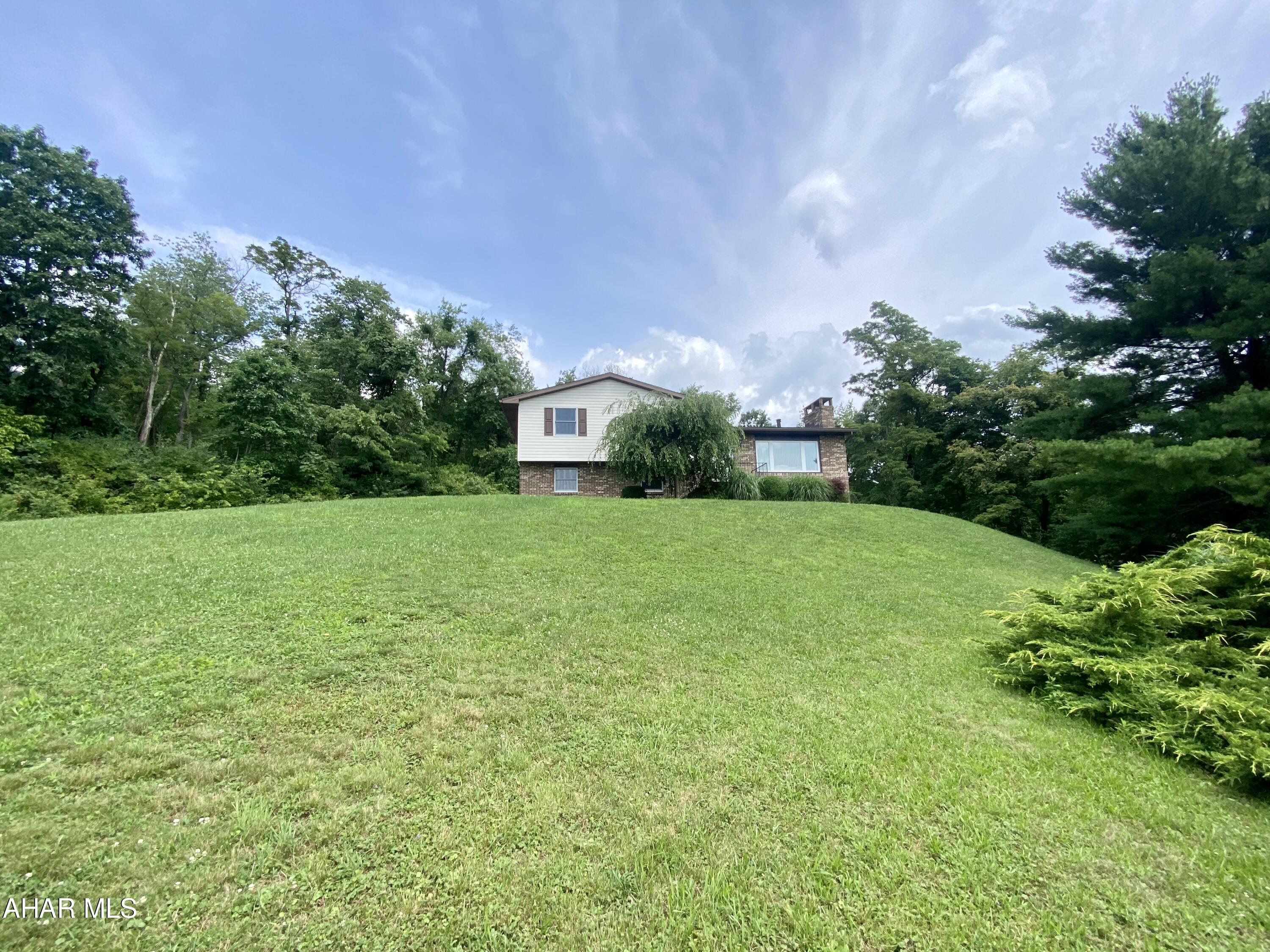 Maple Hollow - Residential