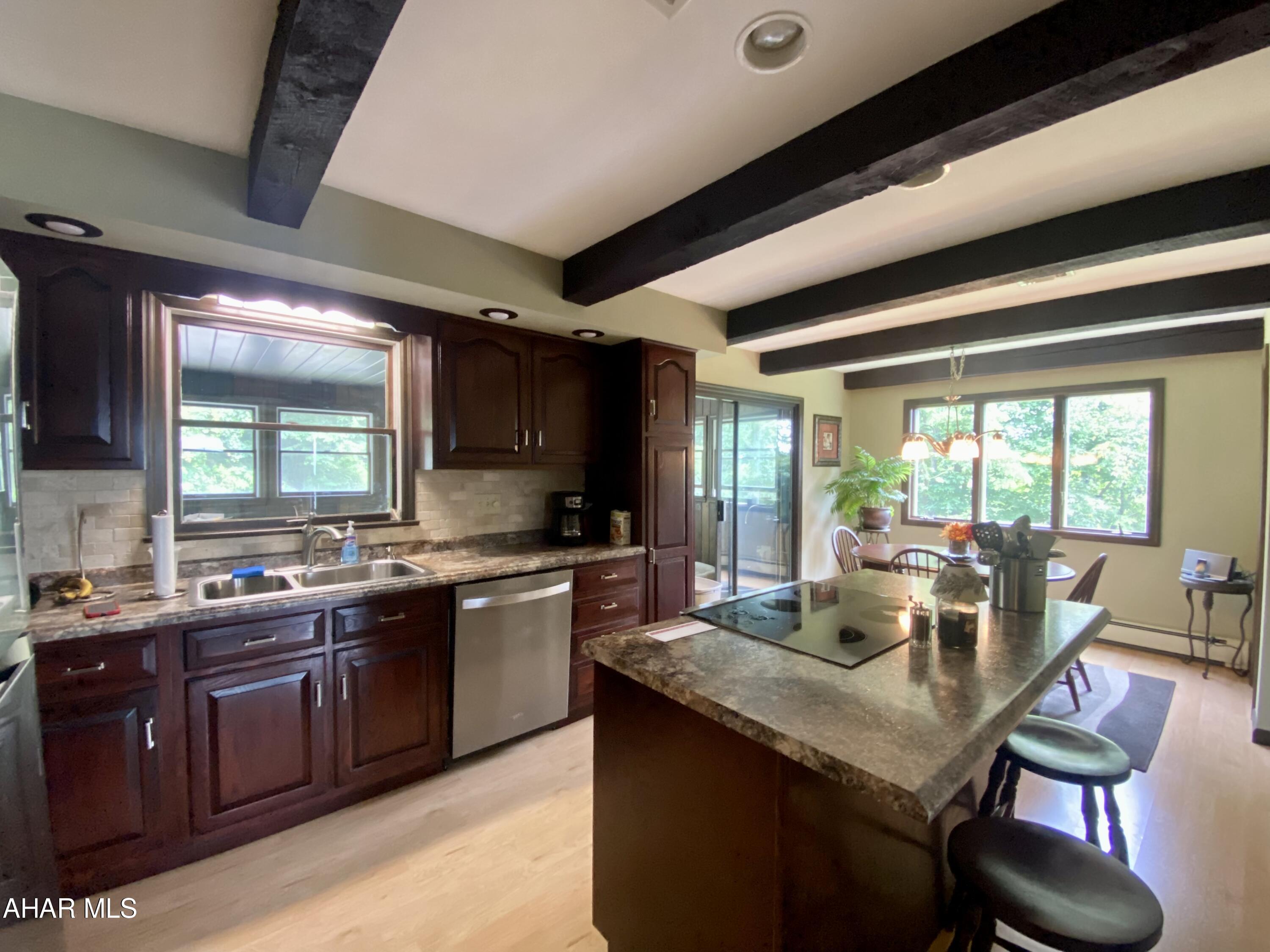 Maple Hollow - Residential