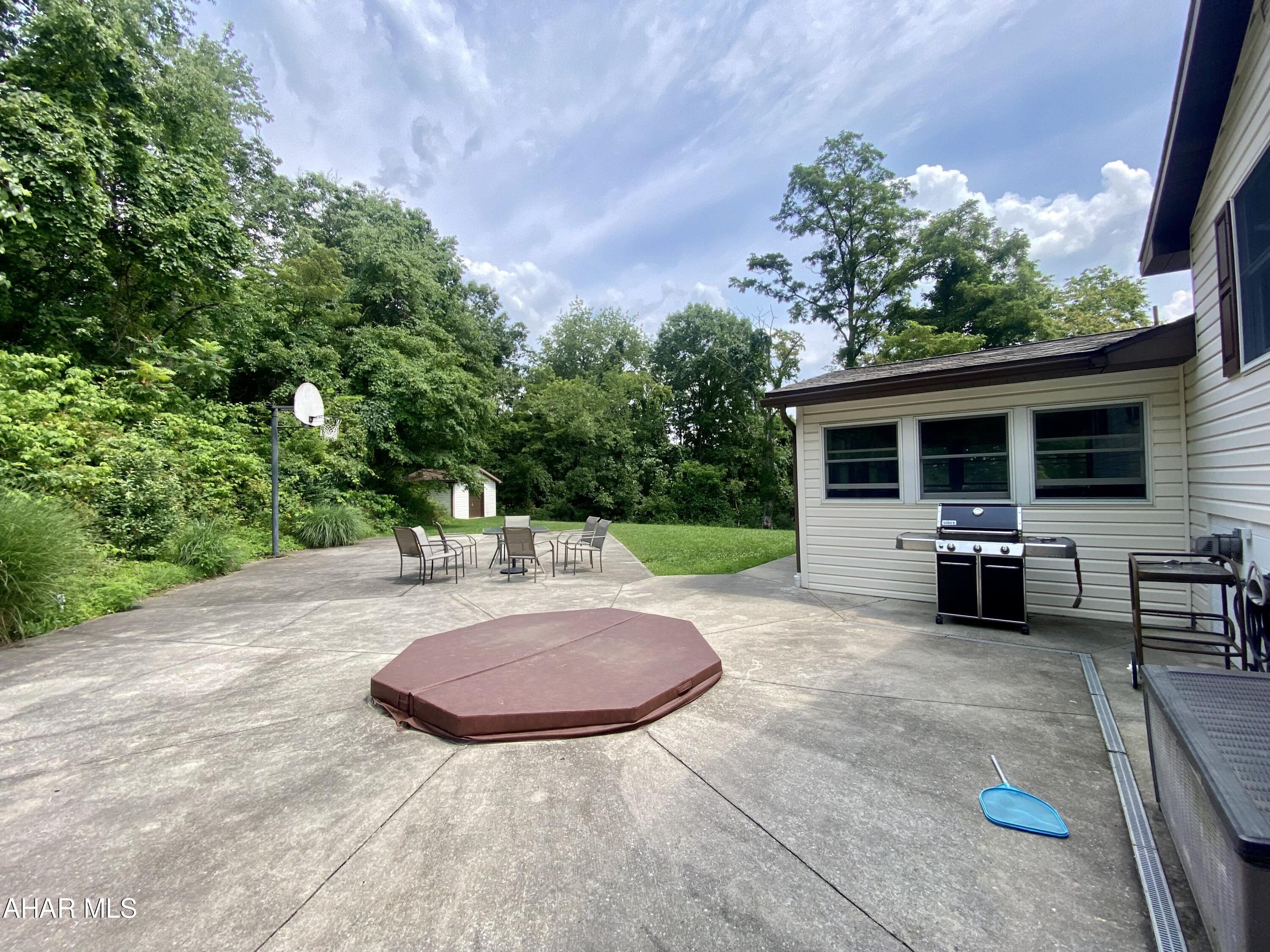 Maple Hollow - Residential