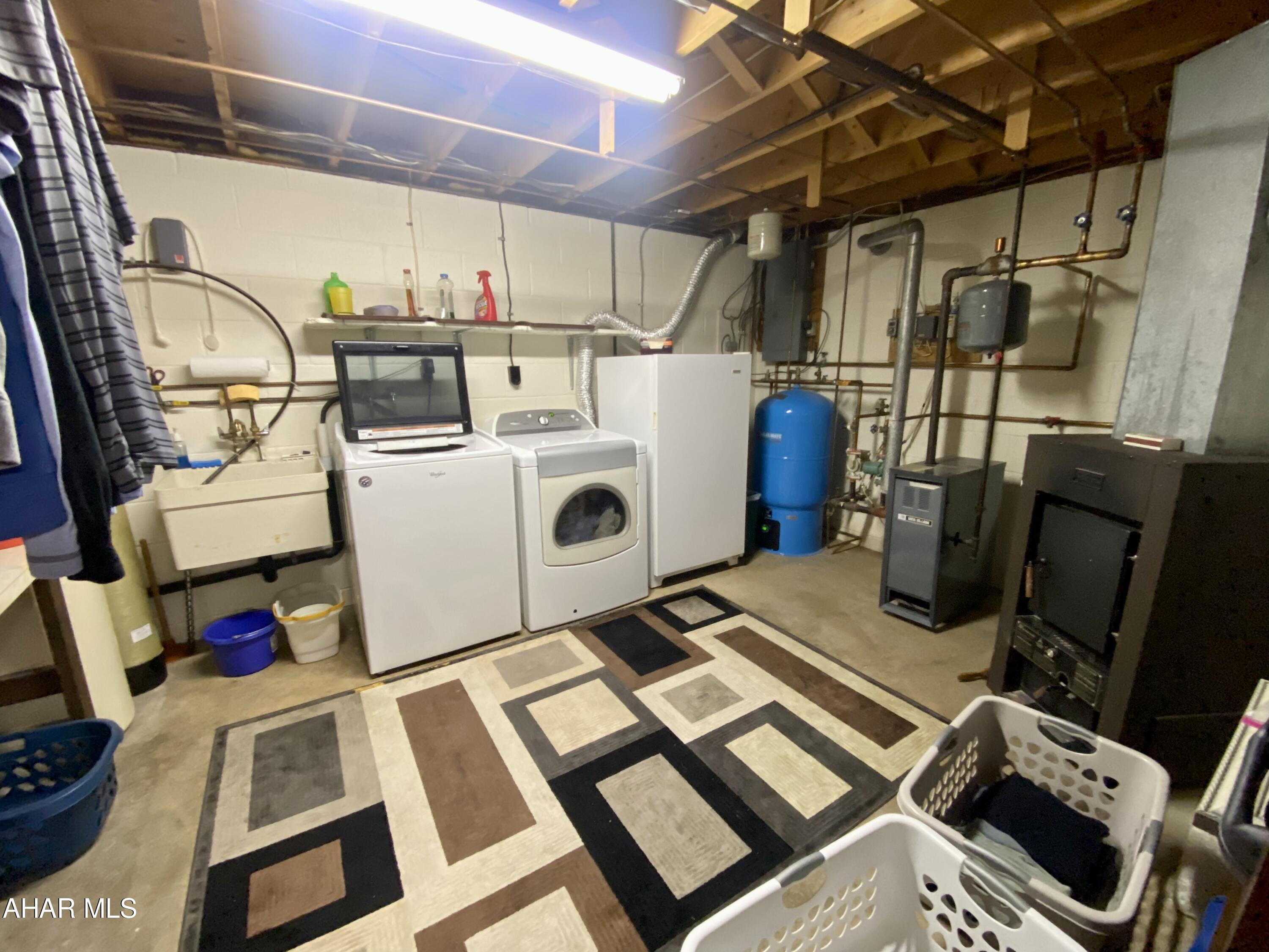 Maple Hollow - Residential