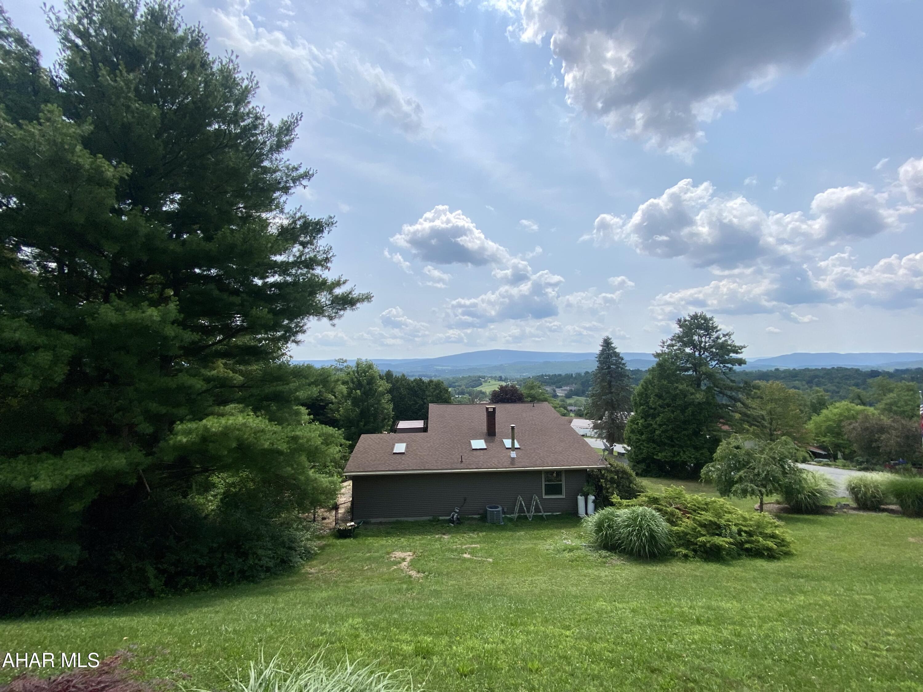 Maple Hollow - Residential