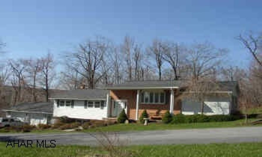 OVERSIZED MULTI-LEVEL ON PRIVATE WOODED LOT.  ZONED HEAT, 2 FAMILY ROOMS, LARGE GARAGE.  BEAUTIFUL REAR PATIO.  3 MILES ON KETTLE TO LEFT ON MCMULLEN FOR 1/2 MILE TO LEFT ON BRICKLEY. ALTOONA SCHOOLS.