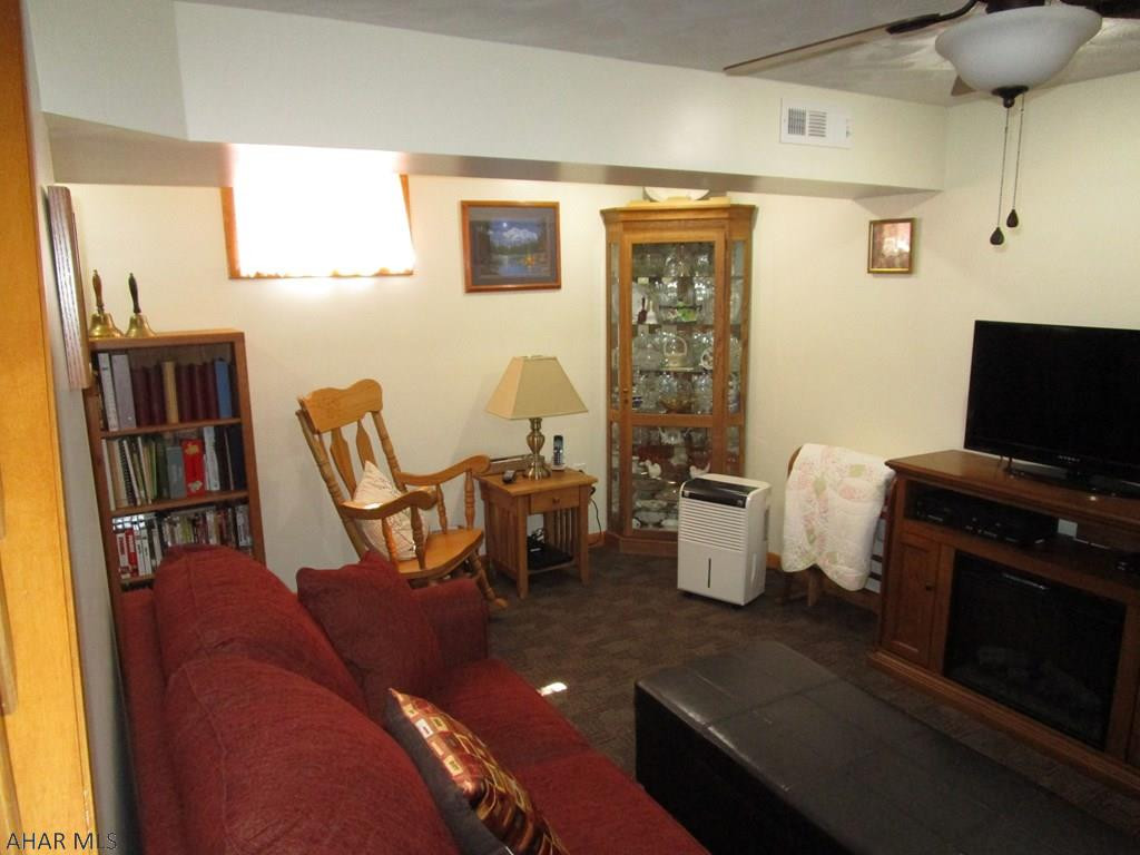 Glendale Yearound - Residential