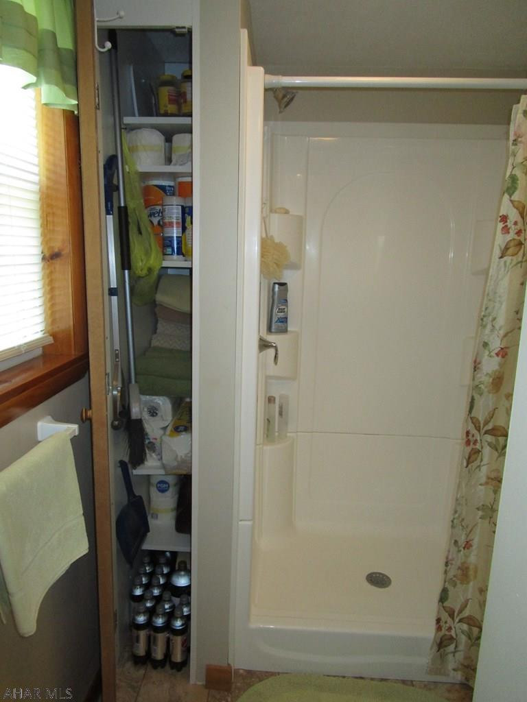 Glendale Yearound - Residential