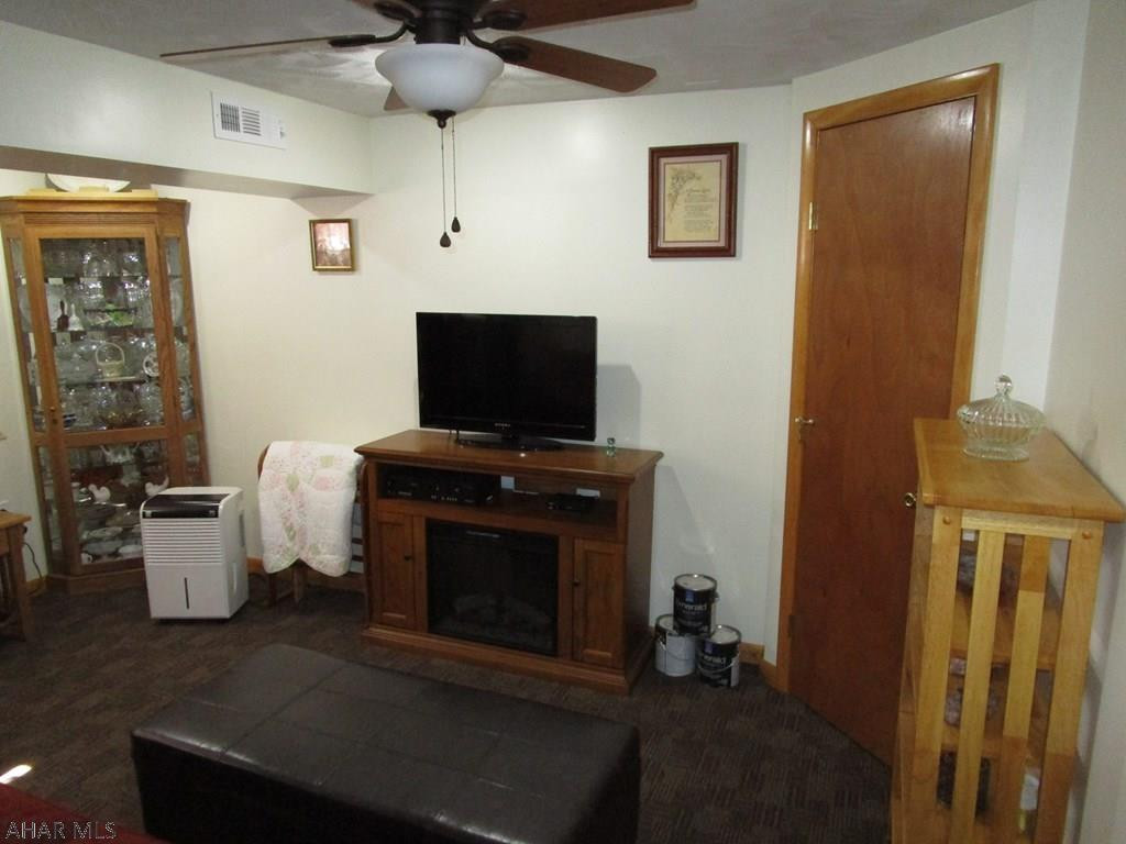 Glendale Yearound - Residential