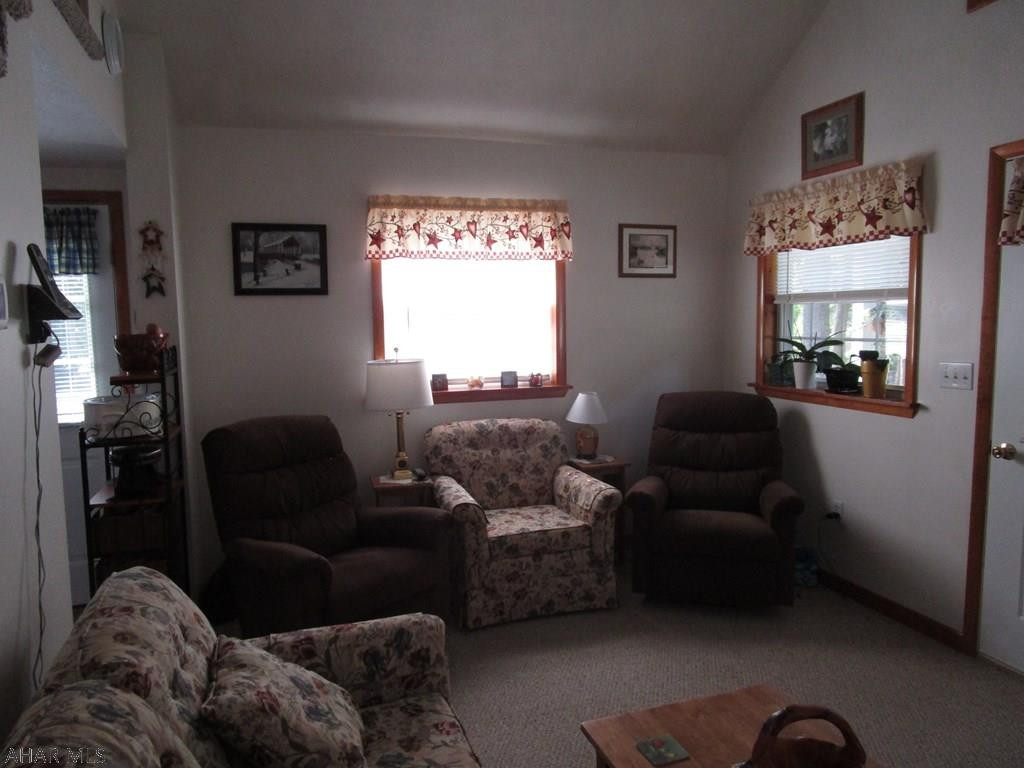 Glendale Yearound - Residential