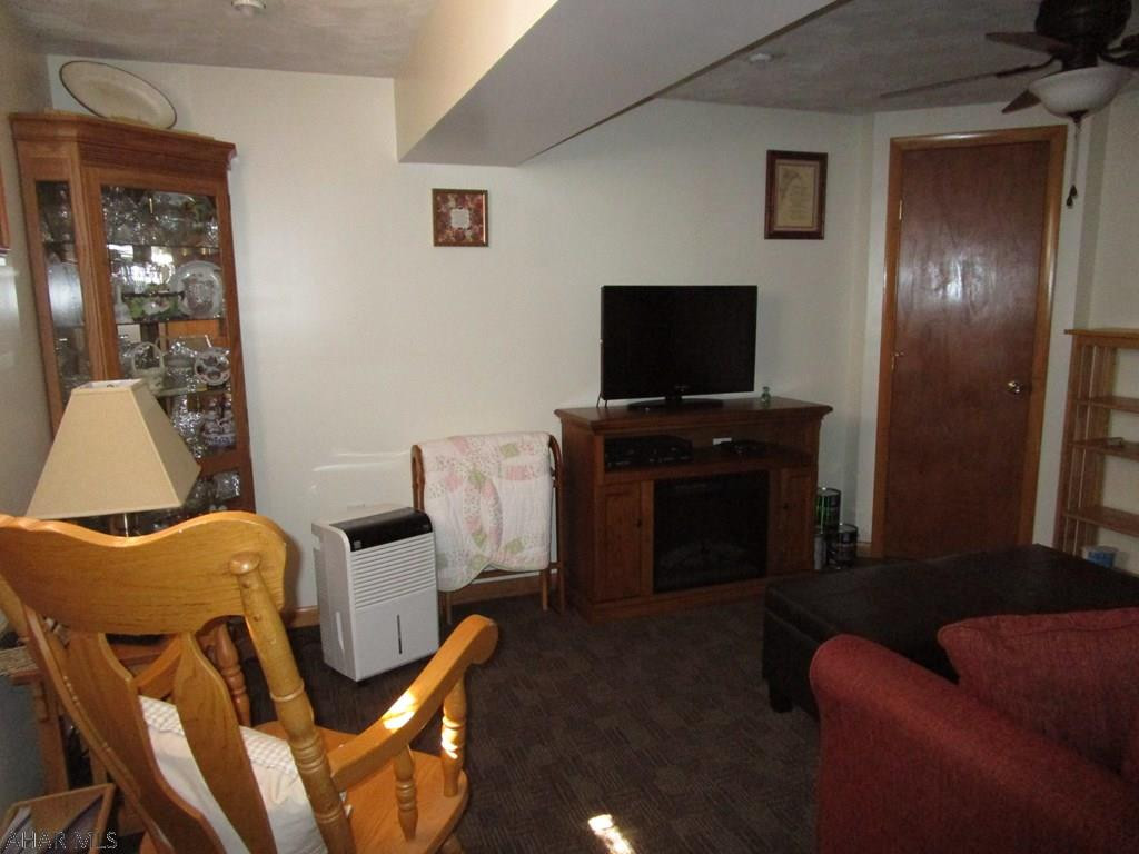 Glendale Yearound - Residential