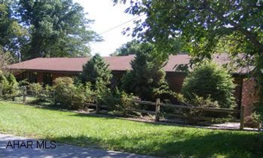 Nice Cedar & Brick Veneer - 3 Bedroom Ranch - 2 Full Baths - 2 Laundrys - 31x21 Family Room - Wet Bar - 2 Stone Fireplaces - Rec. Room - Gazebo - Hot Tub - Security System - Decks - Covered Patio - 7 Sets Sliding Glass Doors - 26x47 3 Car Garage Nice Cedar & Brick Veneer - 3 Bedroom Ranch - 2 Full Baths - 2 Laundrys - 31x21 Family Room - Wet Bar - 2 Stone Fireplaces - Rec. Room - Gazebo - Hot Tub - Security System - Decks - Covered Patio - 7 Sets Glass Sliding Doors - 26x47 3 Car Garage - Skylights - Gas Heat - Needs Some Tender Loving Care - All On 2.255 Acres - Call Bonnie @ 942-2172  Sale Pending Contingent Upon Sale Of Buyer's Property By 10/26/09 - Continue Showing - Take Back Up Offers