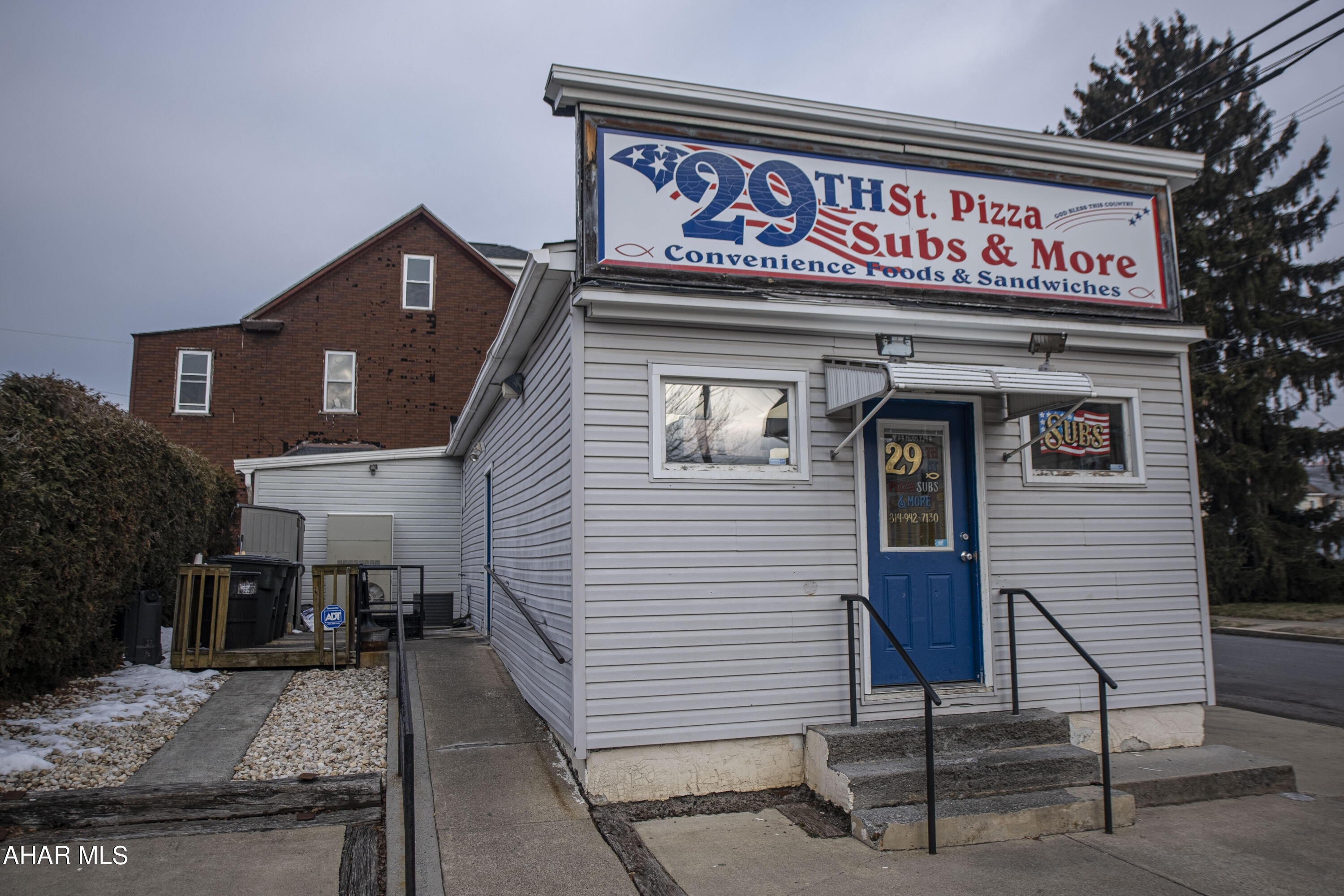 Columbia Park - Commercial Sale