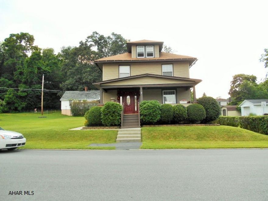 Great home on a 2 story 80 x 120 corner lot. Turn key move-in ready. Enjoy the huge deck in the rear of the home, and the huge lots for the growing family. The home has a great flow and updated with nice touches. This is a great price. Come see and enjoy your new home. Nice huge laundry room in the basement.