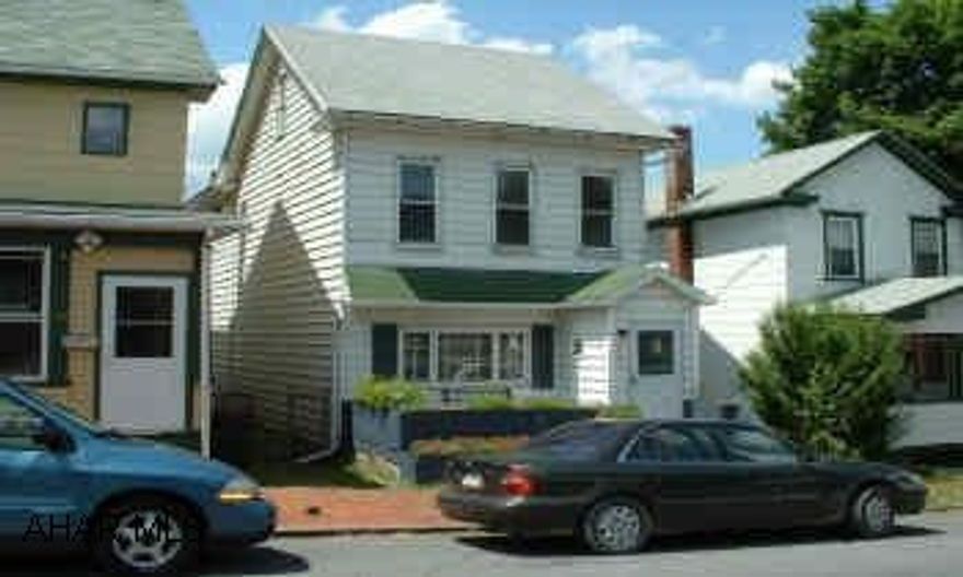 EASY "$" TO GET INTO-BRIGHT & CHEERY 2 1/2 STORY HOME WITH MANY NICE UPDATES!  3-4 BR, GREAT MECHANICS, OFF STREET PARKING! BRIGHT AND CHEERY HOME WITH MANY NEW UPDATES! HIGH EFFICIENCY HW HEATER TANK & FURNACE, ELECTRICAL WIRING & SERVICE PANEL, INSULATION,  DRYWALL. NEW KITCHEN WITH OAK CABINETS AND NEW DISHWASHER,  UPDATED BATH, PERGO FLOORING & CARPETING, LIGHT FIXTURES/CEILING FANS, ETC. YOU MUST SEE INSIDE!  FANTASTIC INCOME FROM A STUDENT RENTAL.  FINISHED 3RD FLR FOR A 4TH BR! OFF STREET PARKING. CALL MIKE MANGIA.