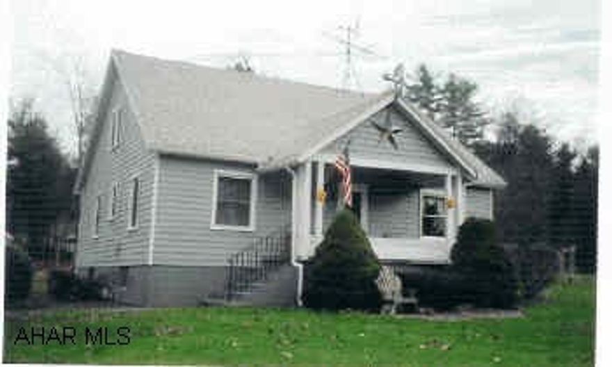 Excellent condition Cape Cod with 1 acre. 1 acre level lot, new roof, new windows, lifetime guarantee waterprofed basement.