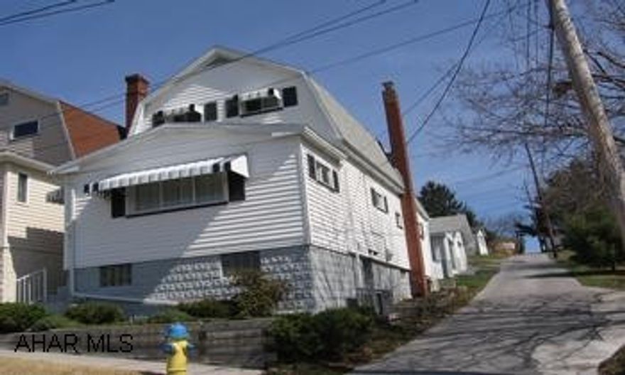 2 STORY, 2 BR WITH LR, DR, KITCHEN, DEN, LG SUNROOM CONNECTED TO ONE CAR GARAGE. FIRST FLOOR HAS 2 YR. OLD MITSUBISHI SPLIT-TYPE AC. LG SUNROOM CONNECTED TO GARAGE. 2 STORY, 2 BR WITH LR, DR, KITCHEN, DEN, LG SUNROOM CONNECTED TO ONE CAR GARAGE. FIRST FLOOR HAS 2 YR. OLD MITSUBISHI SPLIT-TYPE AC. LG SUNROOM CONNECTED TO GARAGE.