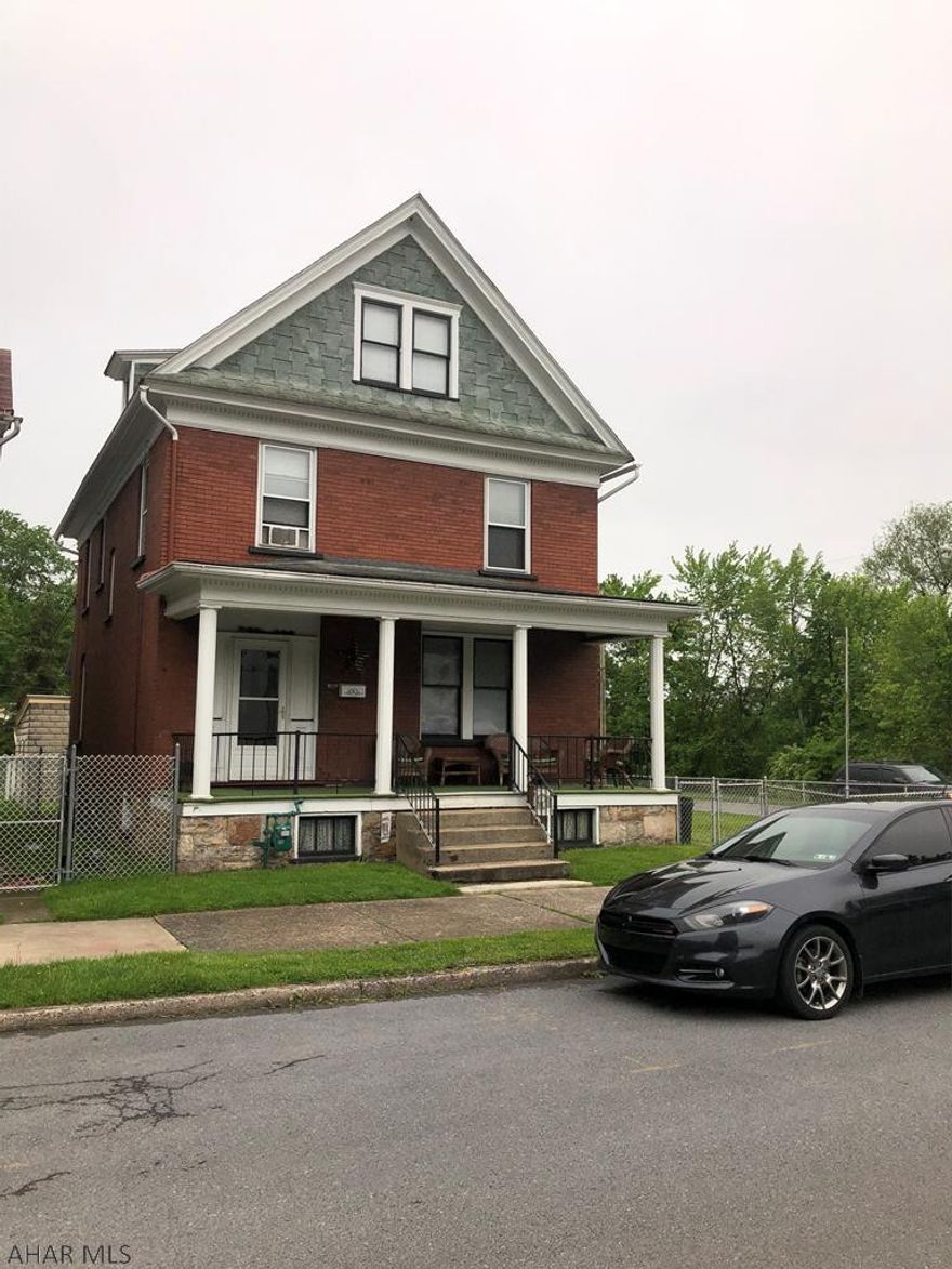 Large home with 4 bedrooms, 1st Floor has oversized Living Room and Dining Room. Dining Room has HW floors, fireplace and Built-in corner hutch.  The kitchen is eat-in. Walk up attic offers plenty of storage..could be finished.  Situated on a dead in street with fenced in yard.  Located in the Borough. Coveniant location. Schedule your appointment today.