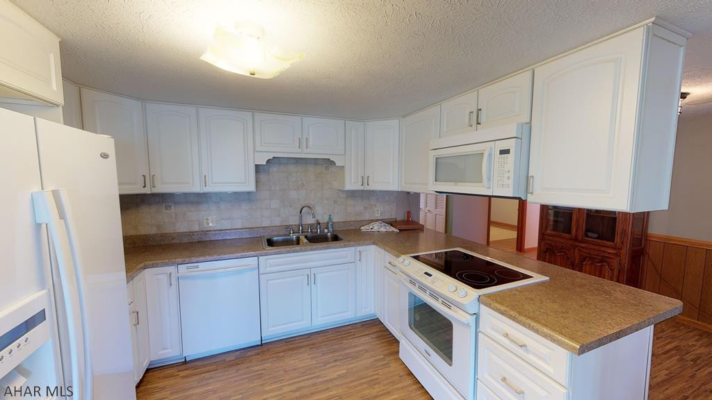 Crestwood - Residential