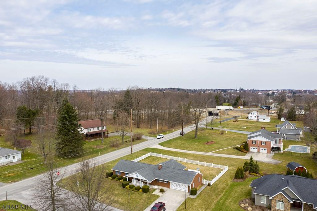 Crestwood - Residential