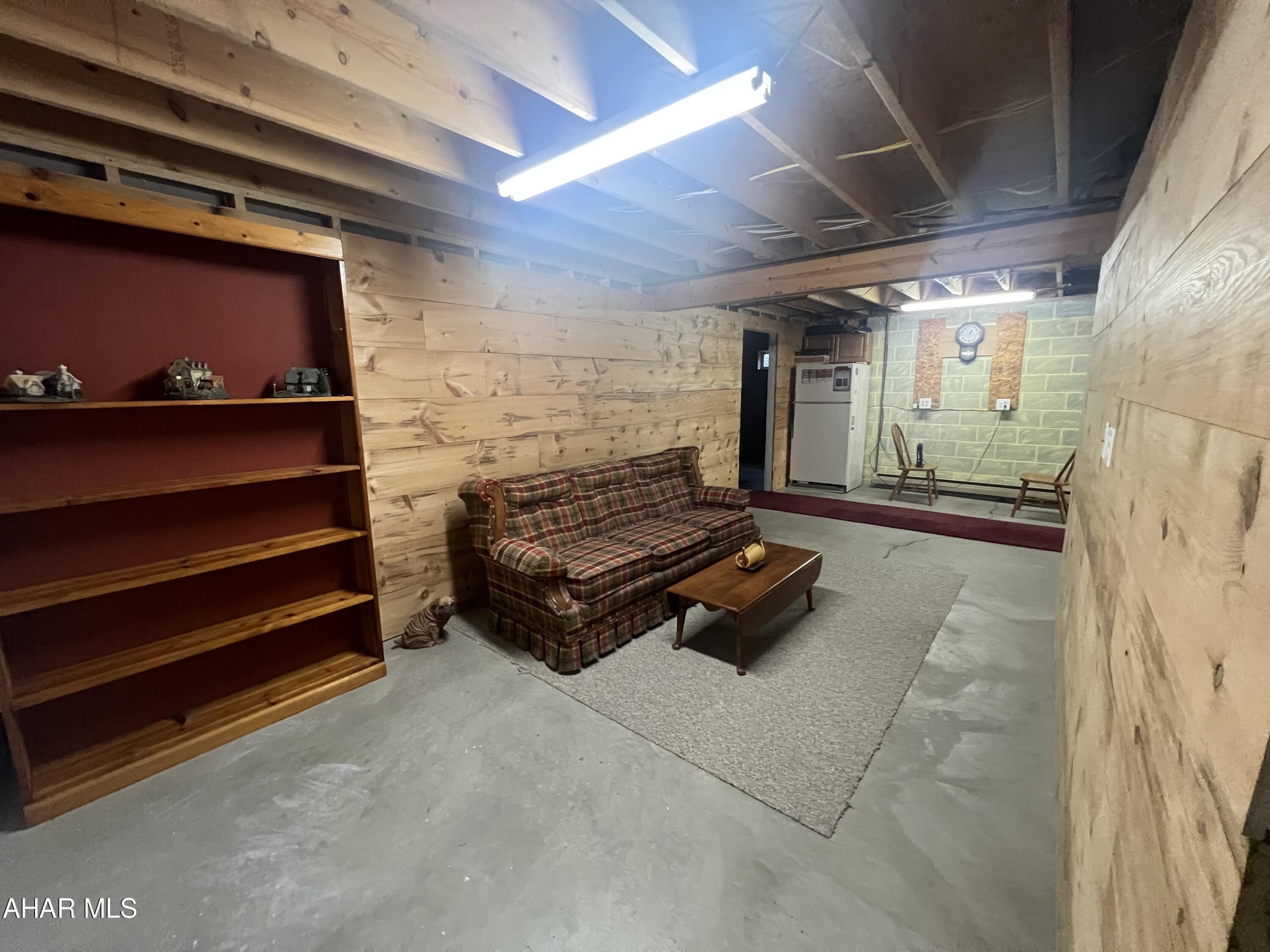 Glendale Yearound - Residential