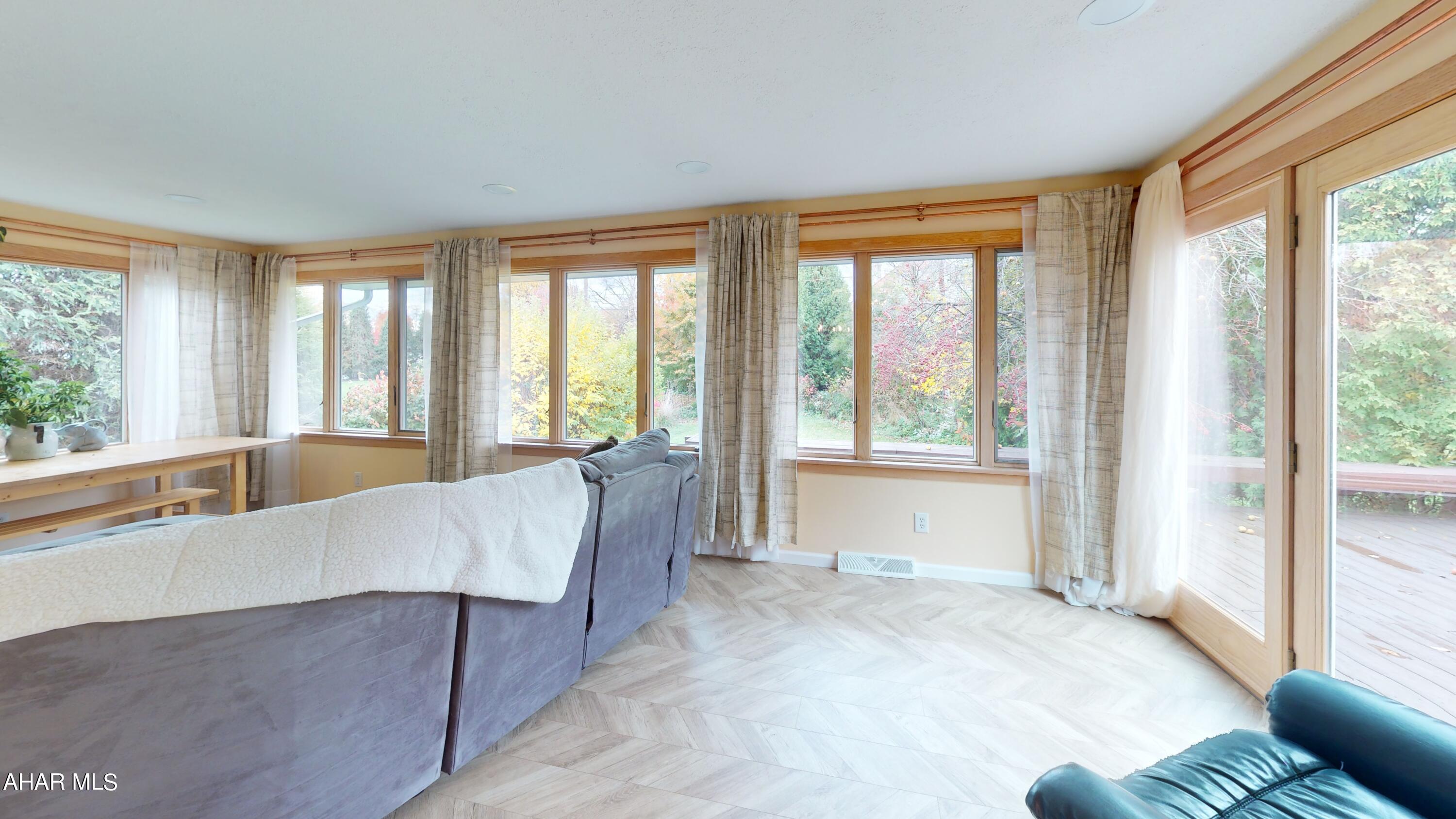 Mansion Park - Residential