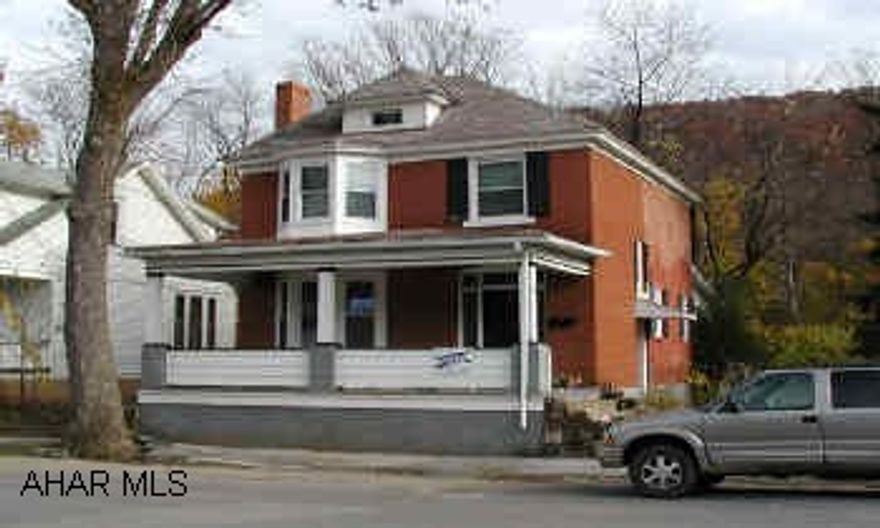 Must be seen.  Very good 2 bedroom brick home.   Very nice 2 Story brick home.  Call for relocation addendums.  2 Bedrooms, 2 baths, all appliances.