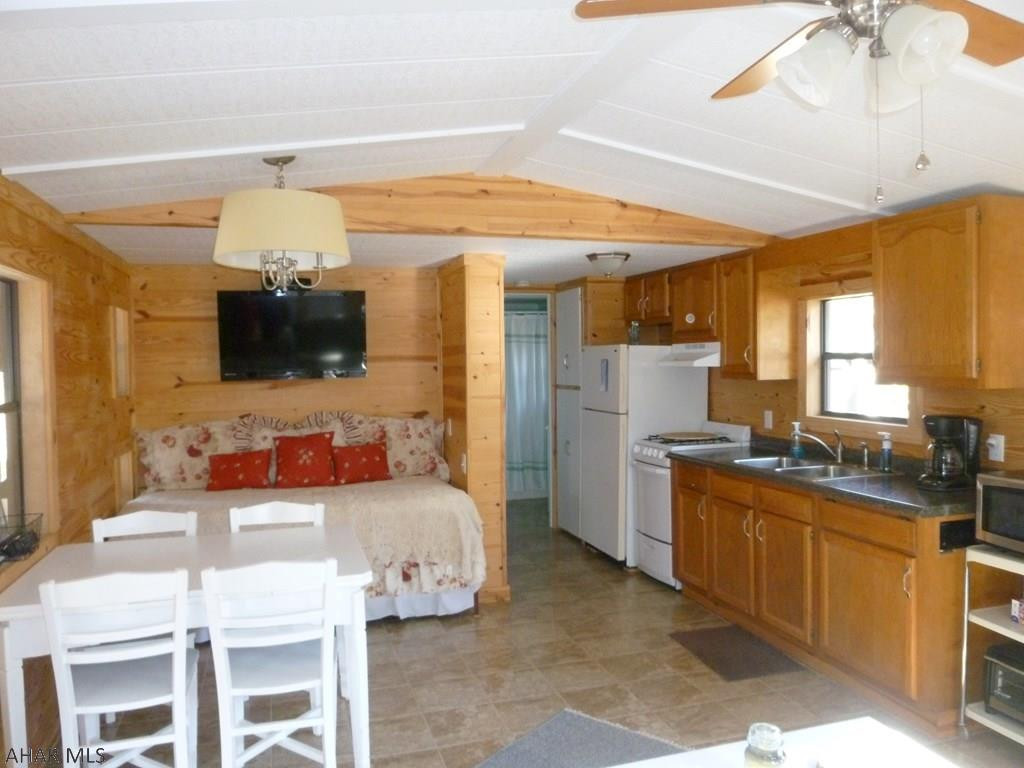 Glendale Yearound - Residential