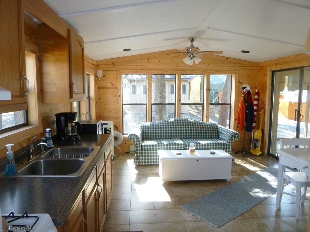 Glendale Yearound - Residential