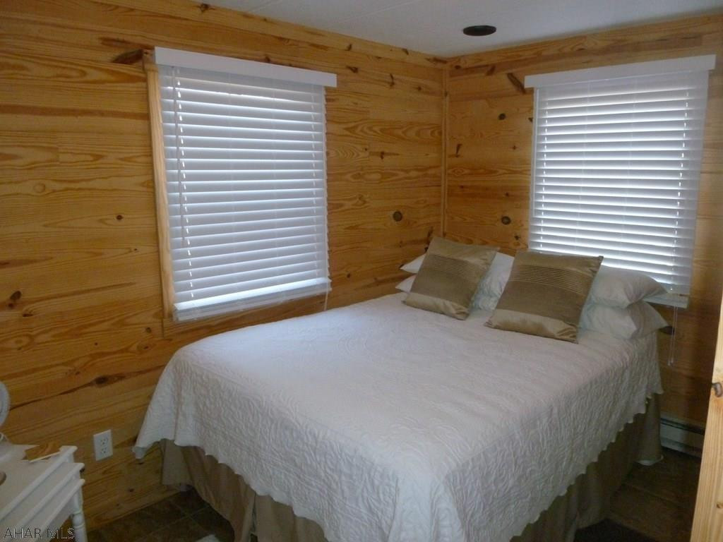 Glendale Yearound - Residential