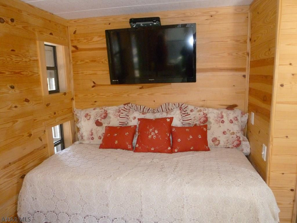 Glendale Yearound - Residential