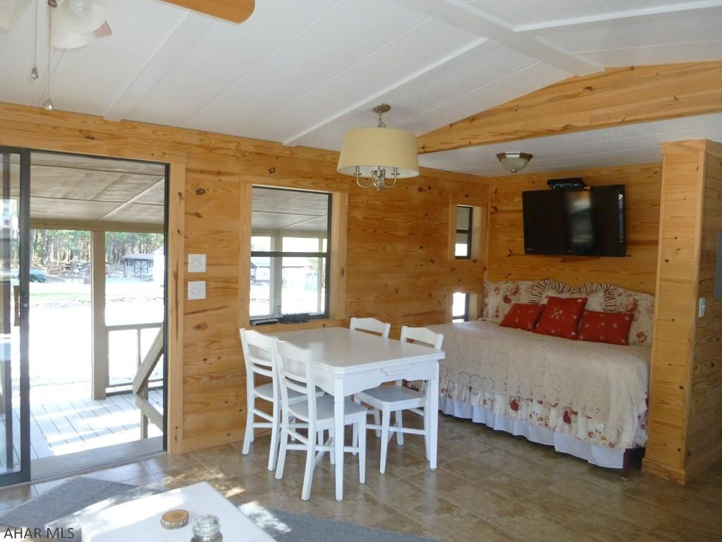 Glendale Yearound - Residential